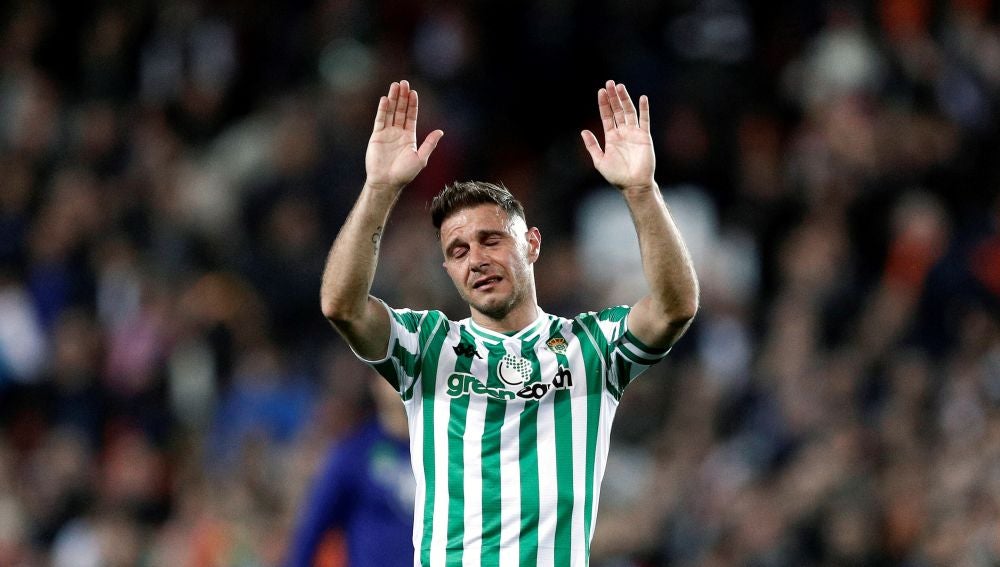 Joaquín durante un partido