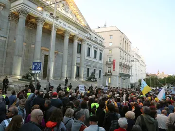 Pensionistas llegan a Madrid desde Cádiz y Bilbao Pensionistas llegan a Madrid desde Cádiz y Bilbao