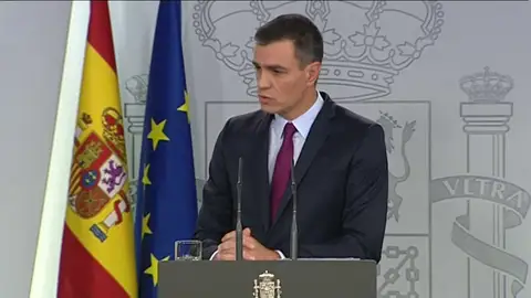 Sánchez apela a la "firmeza y proporcionalidad" para garantizar el "orden constitucional" en Cataluña Sánchez apela a la "firmeza y proporcionalidad" para garantizar el "orden constitucional" en Cataluña