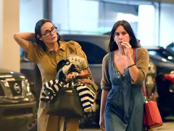 Demi Moore y su hija Scout Willis se van de compras sin una pizca de maquillaje Demi Moore y su hija Scout Willis se van de compras sin una pizca de maquillaje