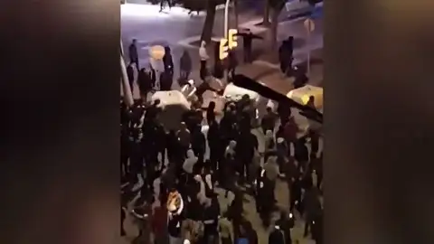 Investigan un doble atropello de los Mossos en Tarragona durante las manifestaciones por el 'procés' Investigan un doble atropello de los Mossos en Tarragona durante las manifestaciones por el 'procés'
