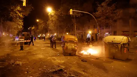 Disturbios producidos este miércoles tras la concentración de miles de personas Disturbios producidos este miércoles tras la concentración de miles de personas