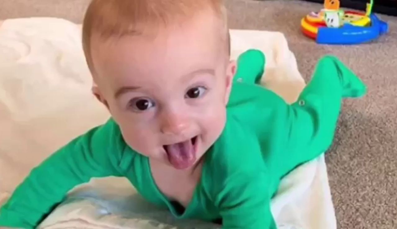 Buscan financiación para tratar a Michael, el bebé de diez meses que ha despertado tras siete meses en coma Buscan financiación para tratar a Michael, el bebé de diez meses que ha despertado tras siete meses en coma