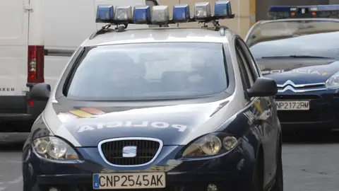 Se investiga como violencia de género el asesinato de una mujer en Lloret de Mar Coche de policía (archivo)