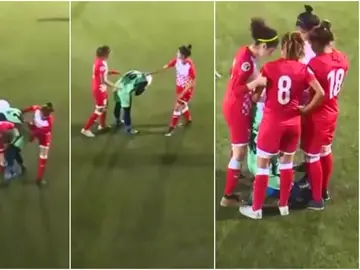 La jugadora pierde el velo en mitad del partido La jugadora pierde el velo en mitad del partido
