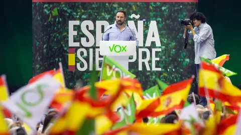 Abascal critica la propuesta de Delgado de castigar exaltación del franquismo Abascal critica la propuesta de Delgado de castigar exaltación del franquismo