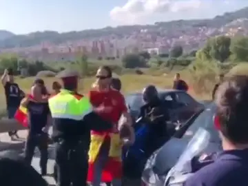 Miembros de los CDR cortan la N-340 de Barcelona y se enfrentan a los conductores Miembros de los CDR cortan la N-340 de Barcelona y se enfrentan a los conductores