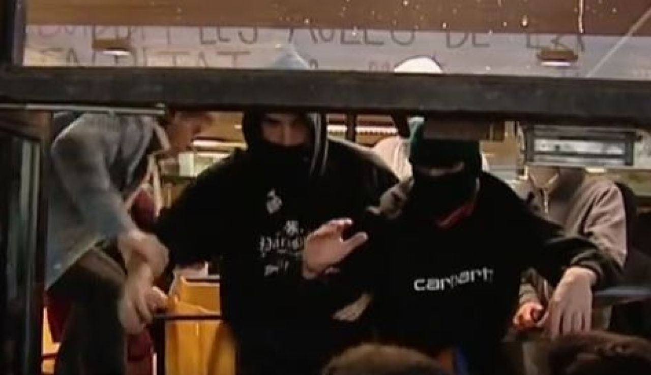 Barricadas en las universidades catalanas Barricadas en las universidades catalanas