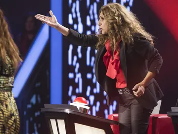El martes, David Bisbal, obligado a pedir ‘Perdón’ a Rosario y Lolita Flores en las Batallas de ‘La Voz Kids’ El martes, David Bisbal, obligado a pedir ‘Perdón’ a Rosario y Lolita Flores en las Batallas de ‘La Voz Kids’