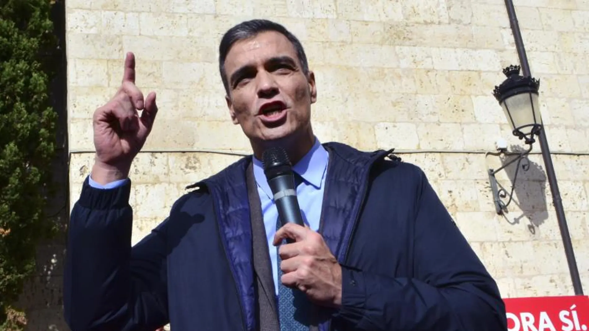 Pedro Sánchez en un mitin Pedro Sánchez en un mitin