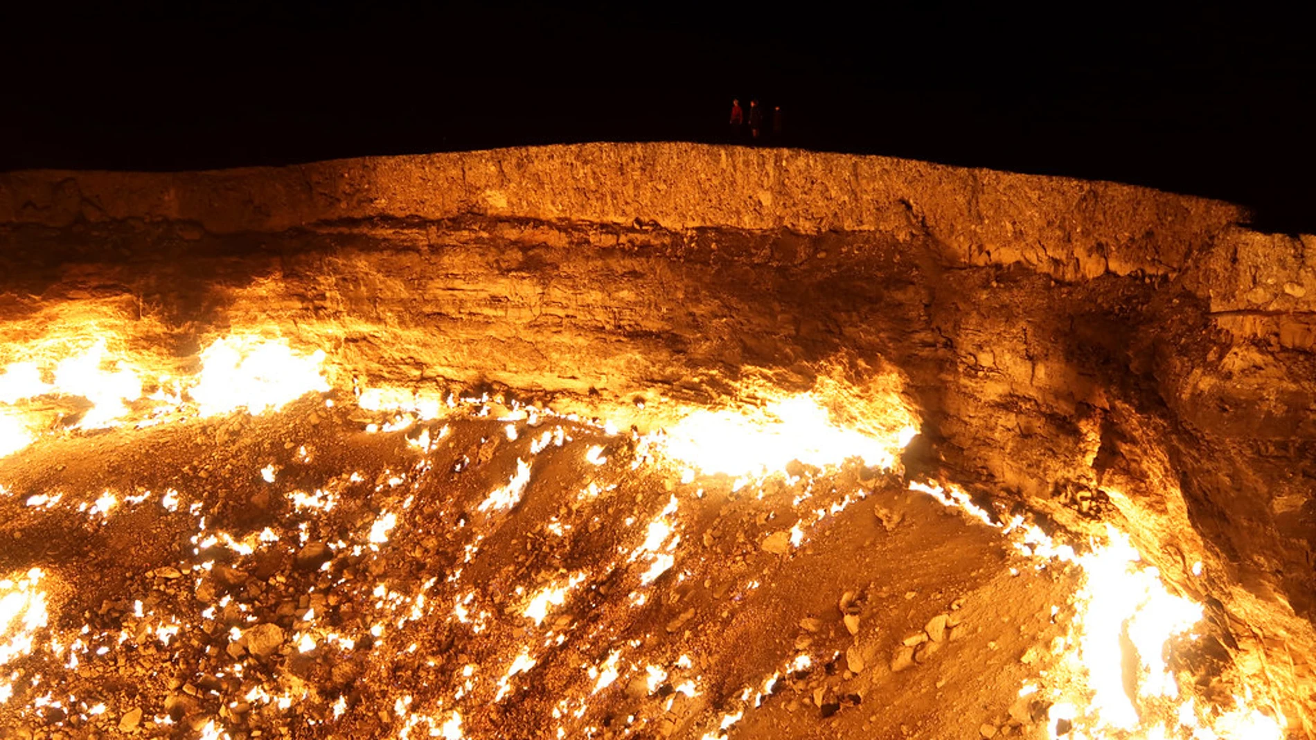 Halloween 2019: El pozo de Darzova es una prospección de gas ubicada en el desierto de Karakum, en Turkmenistán Halloween 2019: El pozo de Darzova es una prospección de gas ubicada en el desierto de Karakum, en Turkmenistán