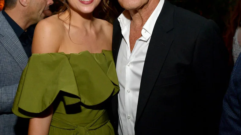 Dakota Johnson con Antonio Banderas Dakota Johnson con Antonio Banderas
