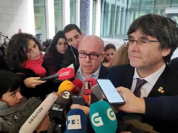 El abogado Gonzalo Boye con Carles Puigdemont El abogado Gonzalo Boye con Carles Puigdemont