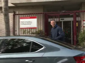 Urdangarin saca notable en las primeras notas de su voluntariado Urdangarin saca notable en las primeras notas de su voluntariado