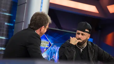 "Tienes dos opciones: morirte o quitarte", así recuerda Nicky Jam en 'El Hormiguero 3.0' cómo fue su época más oscura "Tienes dos opciones: morirte o quitarte", así recuerda Nicky Jam en 'El Hormiguero 3.0' cómo fue su época más oscura