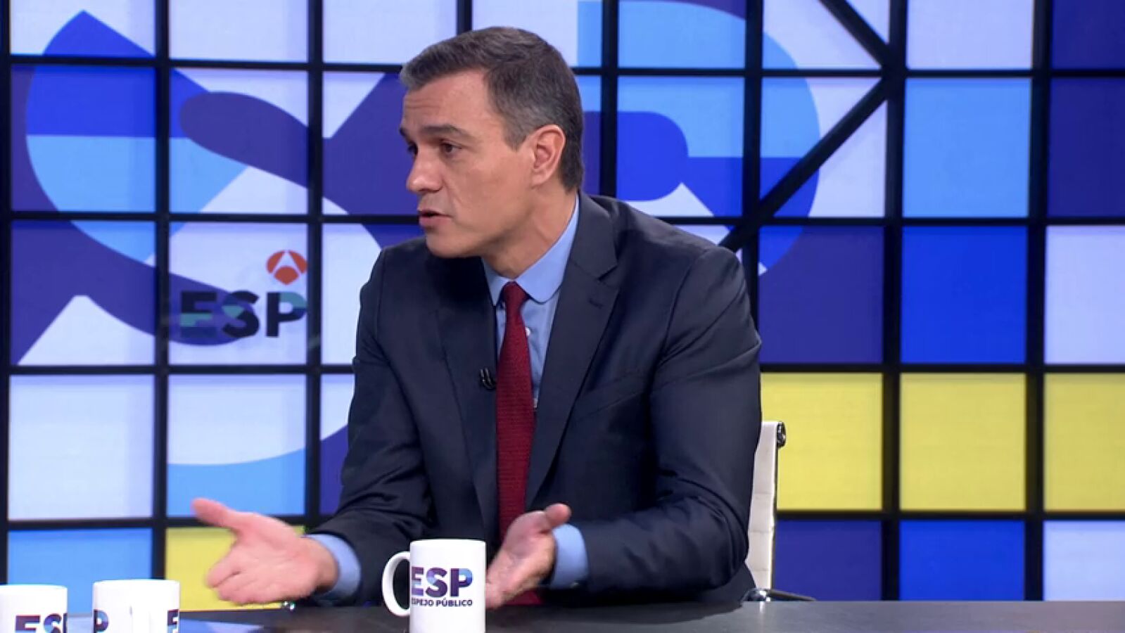 Los socialistas catalanes consiguen que el federalismo vuelva al programa del PSOE