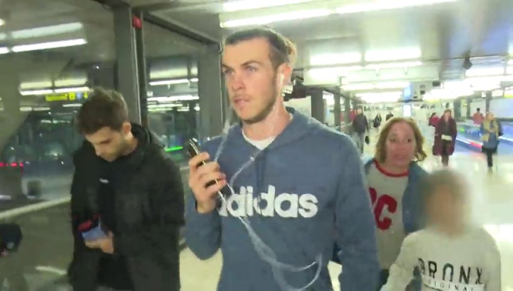 El censurado gesto de Gareth Bale con un niño: "Por favor, mi hijo te quiere mucho"