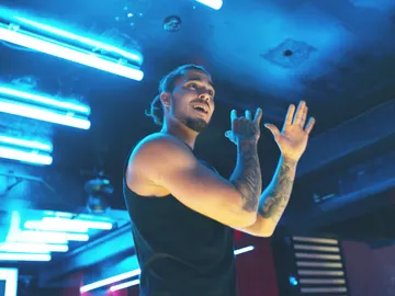 Jairo cautiva a Andrea con un baile privado en el Inferno Jairo cautiva a Andrea con un baile privado en el Inferno