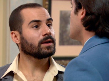  Luis amenaza a Jacobo con contar su historia de amor