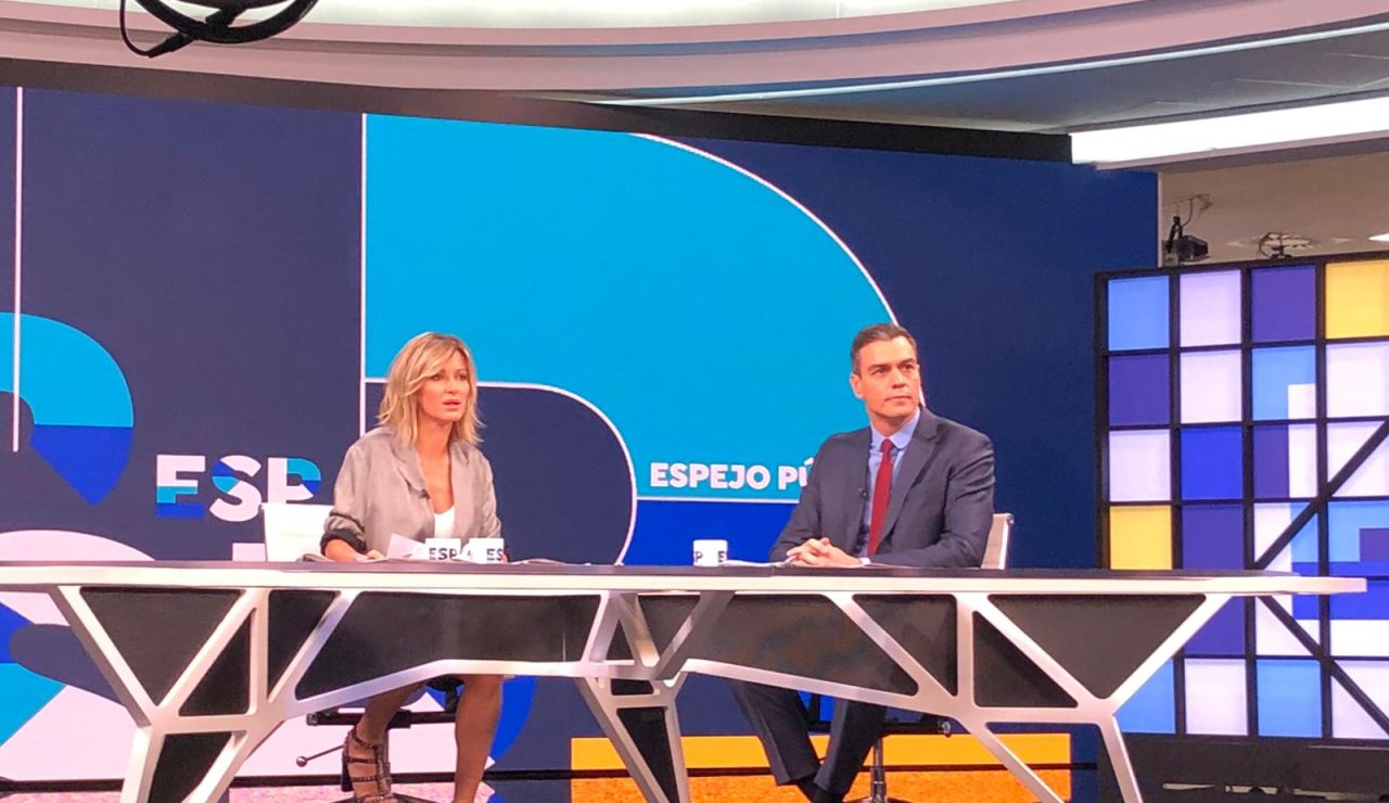 Pedro Sánchez en el plató de Espejo Público Pedro Sánchez en el plató de Espejo Público