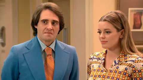 Jacobo trata de aparentar normalidad ante Luis y Lourdes Jacobo trata de aparentar normalidad ante Luis y Lourdes