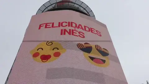 La pancarta con la que Ciudadanos felicita a Inés Arrimadas por su embarazo La pancarta con la que Ciudadanos felicita a Inés Arrimadas por su embarazo