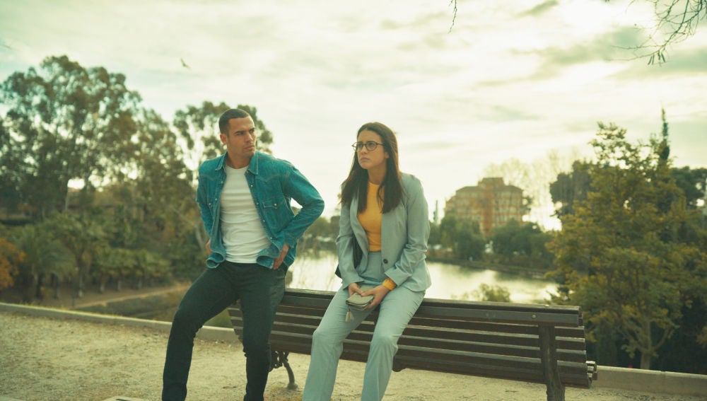 Triana se impacienta con Hugo "¿Hasta cuando va a estar Macarena en tu