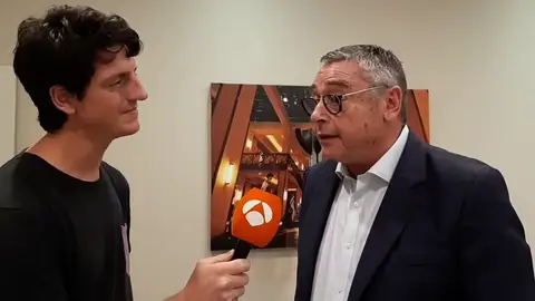 Michael Robinson: "Es posible que el cáncer me vaya a matar, pero lo que no va a hacer es matarme todos los días" Michael Robinson: "Es posible que el cáncer me vaya a matar, pero lo que no va a hacer es matarme todos los días"