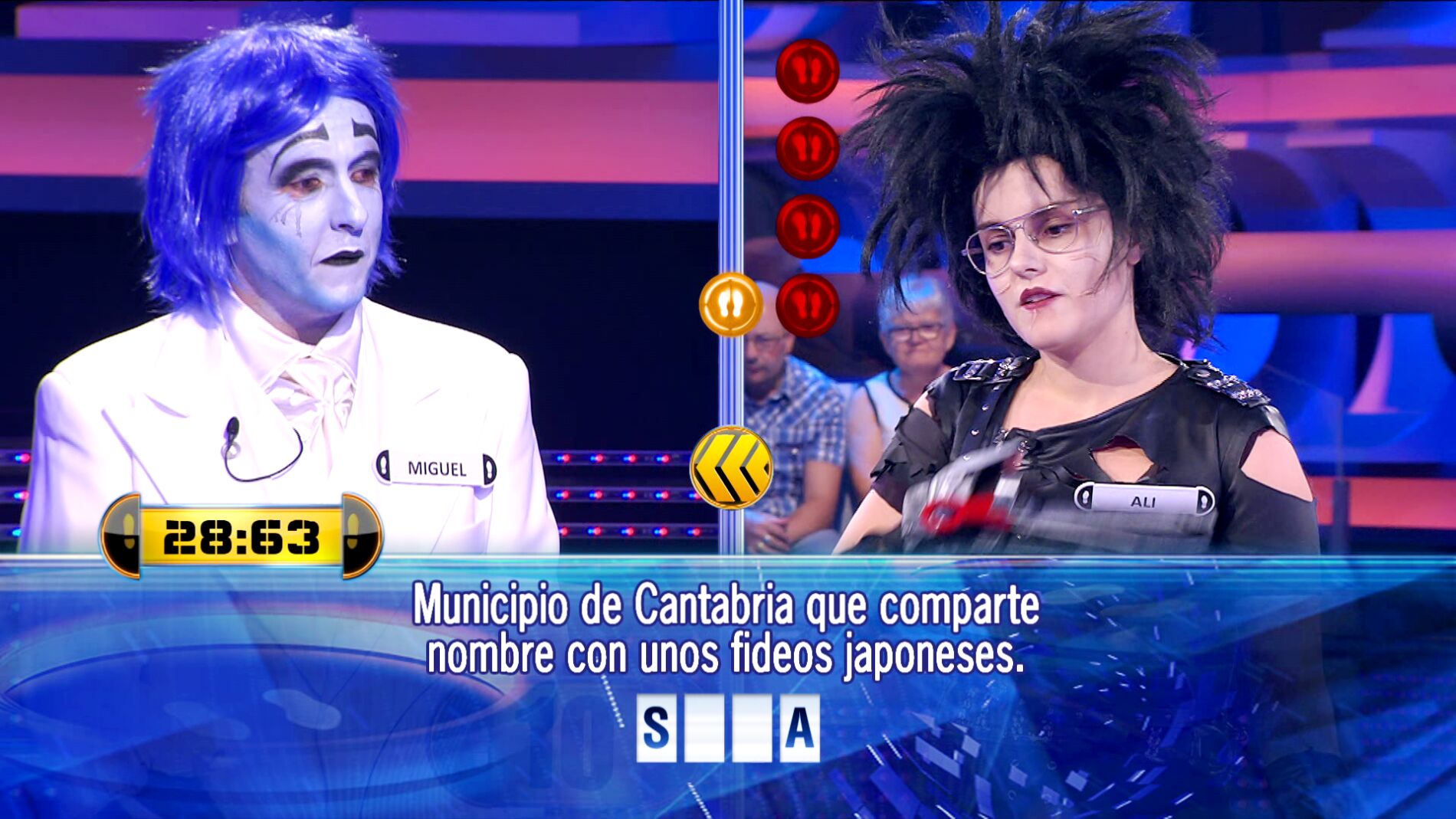 Eduarda Manostijeras contra el Novio cadáver