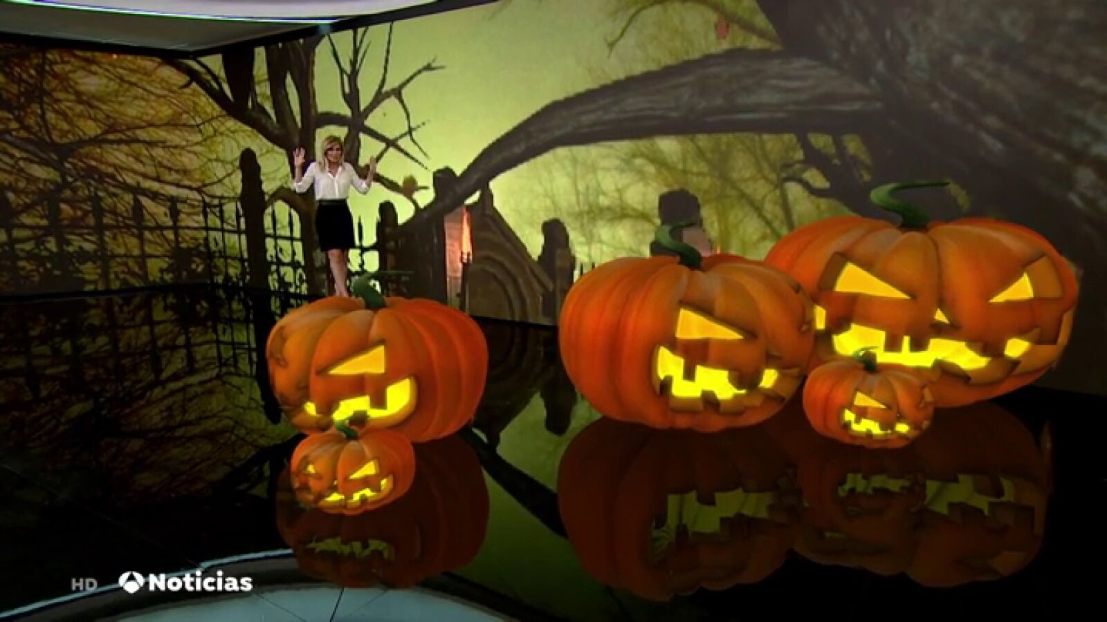 Así hemos recreado la fiesta Halloween en el plató de Antena 3 Noticias con la ayuda de la realidad aumentada 