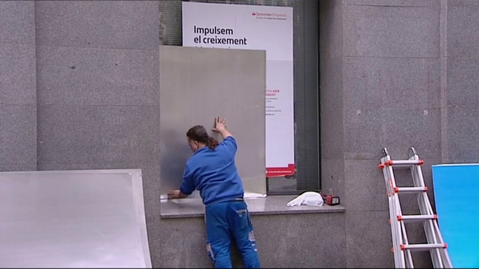 Blindaje para los escaparates en el centro de Barcelona