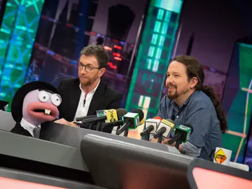 El cuestionario más comprometido a Pablo Iglesias, por Trancas y Barrancas: "Donde hay tensión, siempre hay sexo" El cuestionario más comprometido a Pablo Iglesias, por Trancas y Barrancas: "Donde hay tensión, siempre hay sexo"