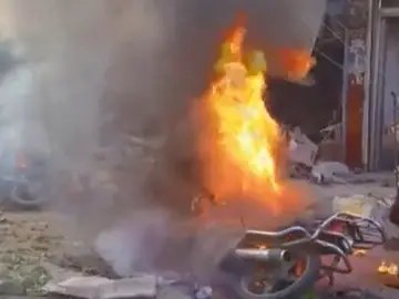 Un coche bomba deja al menos 13 muertos en Siria Un coche bomba deja al menos 13 muertos en Siria