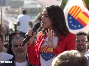  REEMPLAZO | Inés Arrimadas, avisa a Pedro Sánchez: "Estas elecciones generales 2019 me huelen a Andalucía"