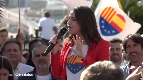 REEMPLAZO | Inés Arrimadas, avisa a Pedro Sánchez: "Estas elecciones generales 2019 me huelen a Andalucía" REEMPLAZO | Inés Arrimadas, avisa a Pedro Sánchez: "Estas elecciones generales 2019 me huelen a Andalucía"