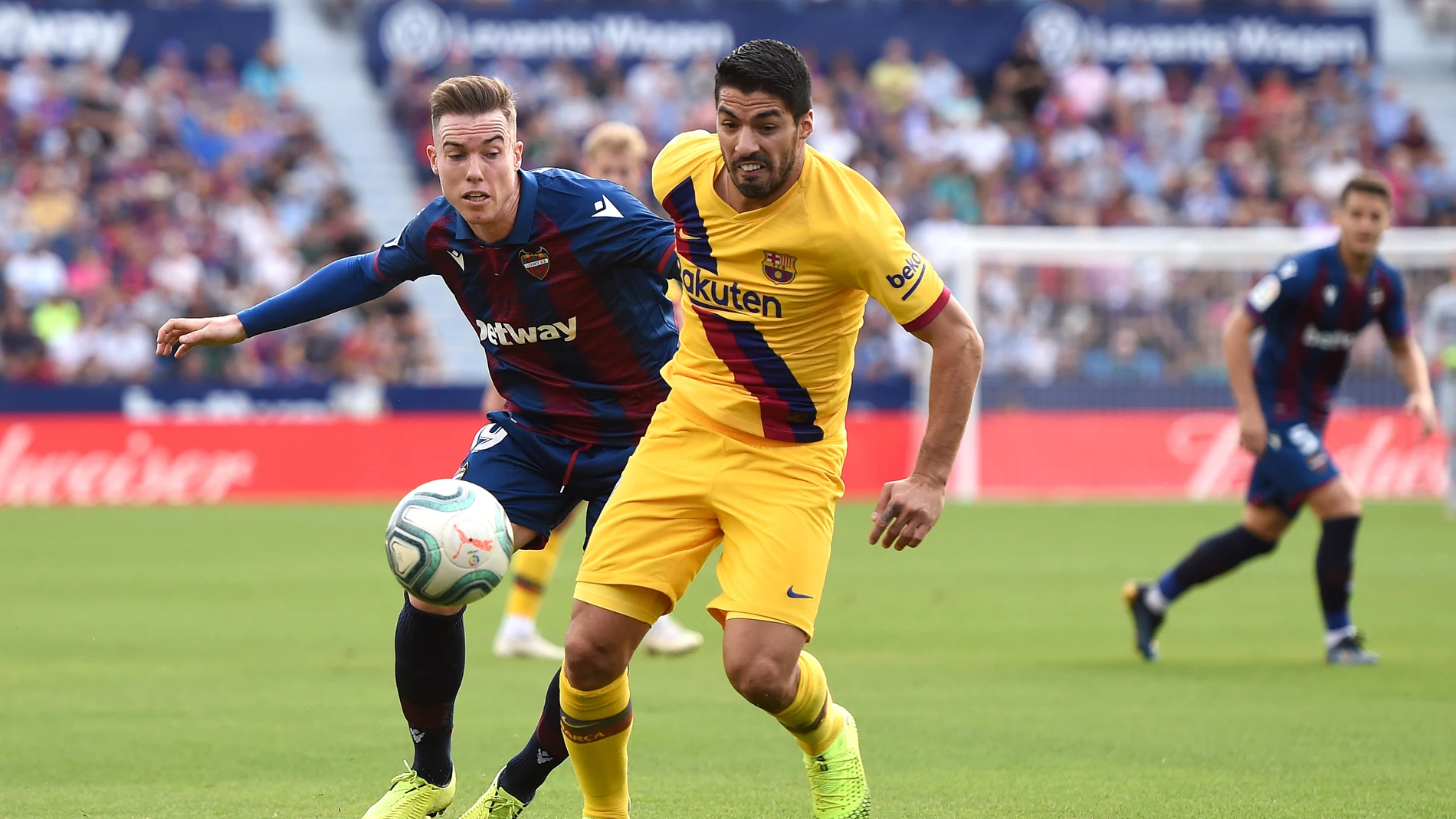 Luis Suárez se lesionó ante el Levante Luis Suárez se lesionó ante el Levante
