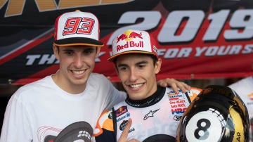Álex y Marc Márquez, campeones de Moto2 y MotoGP