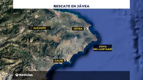 Intentan rescatar a 20 personas atrapadas en una cueva marina en Jávea, en alicante Intentan rescatar a 20 personas atrapadas en una cueva marina en Jávea, en alicante