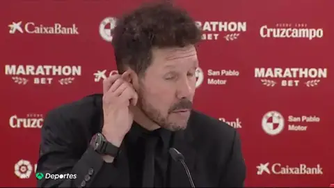 Simeone respalda a Costa: "Siempre estaré con los jugadores que se dejan la vida" Simeone respalda a Costa: "Siempre estaré con los jugadores que se dejan la vida"