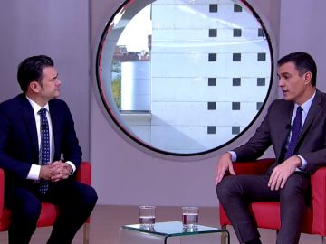 Pedro Sánchez avisa a Quim Torra de que se "cometerán delitos importantes" si se boicotean las elecciones generales 2019