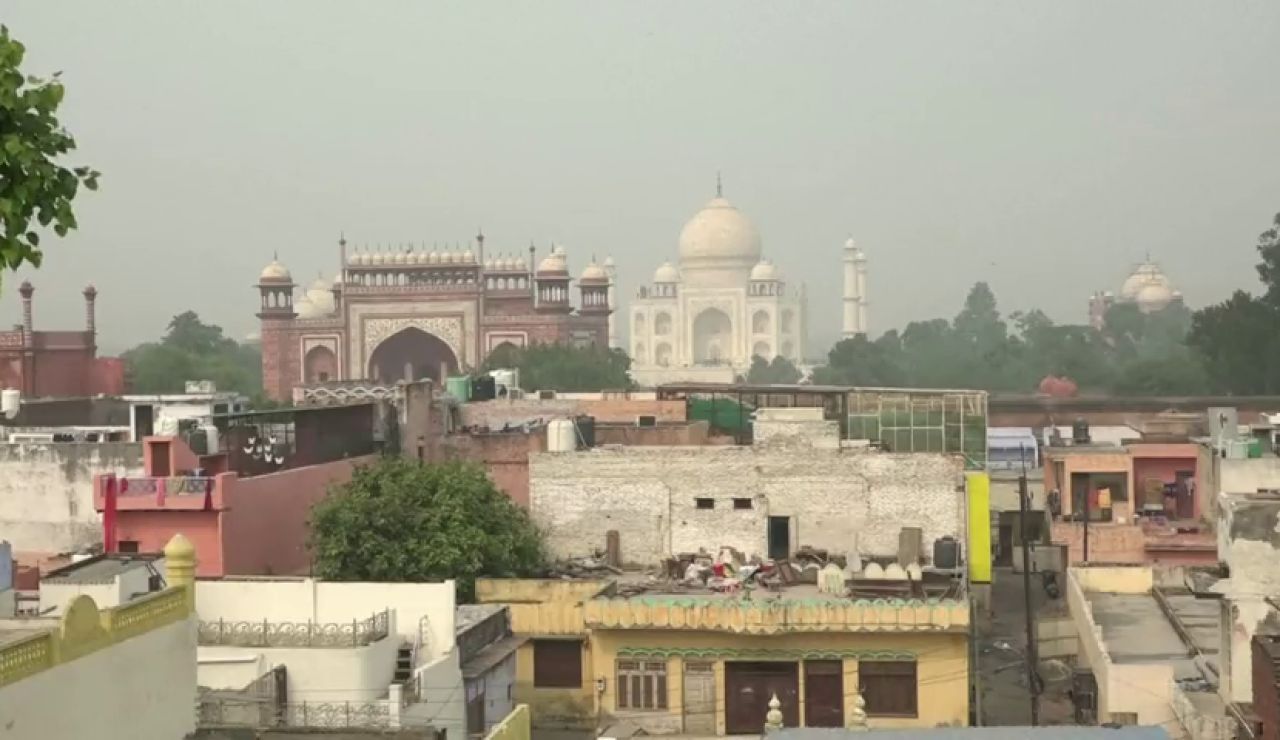 Purificadores de aire para proteger al Taj Mahal de la contaminación extrema en la India Purificadores de aire para proteger al Taj Mahal de la contaminación extrema en la India