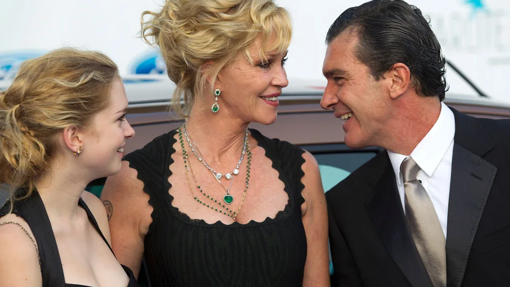 Stella del Carmen junto a Melanie Griffith y Antonio Banderas Stella del Carmen junto a Melanie Griffith y Antonio Banderas
