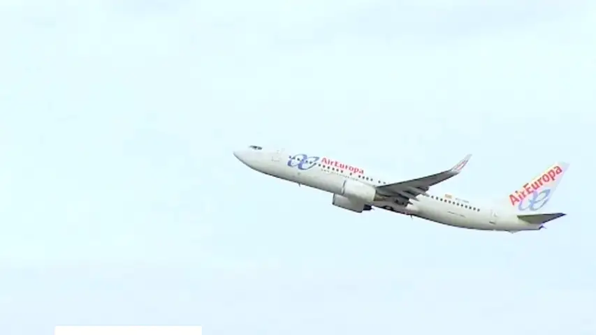 REEMPLAZO Iberia comprará Air Europa por mil millones de euros REEMPLAZO Iberia comprará Air Europa por mil millones de euros