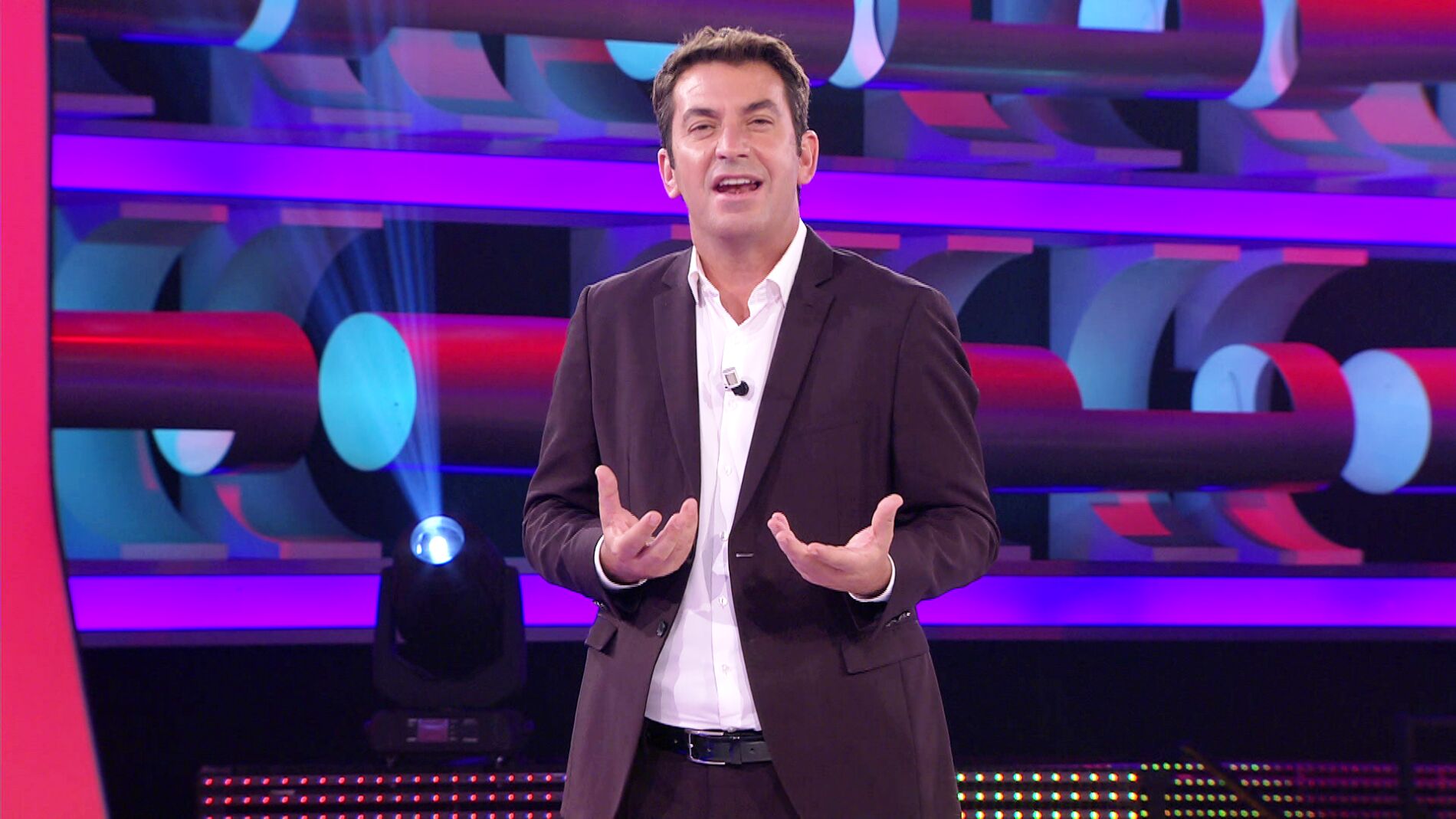 Una palabra deja embelesado a Arturo Valls en '&iexcl;Ahora caigo!': "&iexcl;C&oacute;mo es de bonita!" 