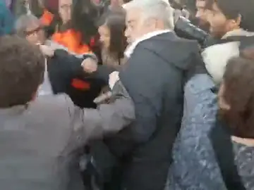 Los independentistas intentan impedir la llegada de invitados a los Premios Princesa de Girona Los independentistas intentan impedir la llegada de invitados a los Premios Princesa de Girona