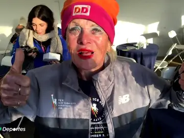 Ginette Bedard termina su 17º maratón de Nueva York a sus 86 años Ginette Bedard termina su 17º maratón de Nueva York a sus 86 años