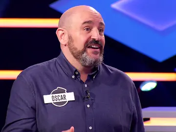 Del "melenón" a la perilla, Óscar, de 'Los dispersos', se sincera en '¡Boom!' Del "melenón" a la perilla, Óscar, de 'Los dispersos', se sincera en '¡Boom!'