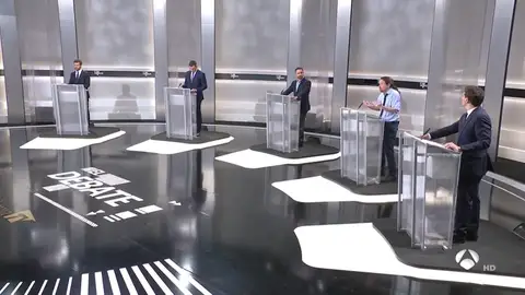 Todos los candidatos en el debate, contra Sánchez y la lista más votada: "Quiere cambiar las reglas del juego" Todos los candidatos en el debate, contra Sánchez y la lista más votada: "Quiere cambiar las reglas del juego"