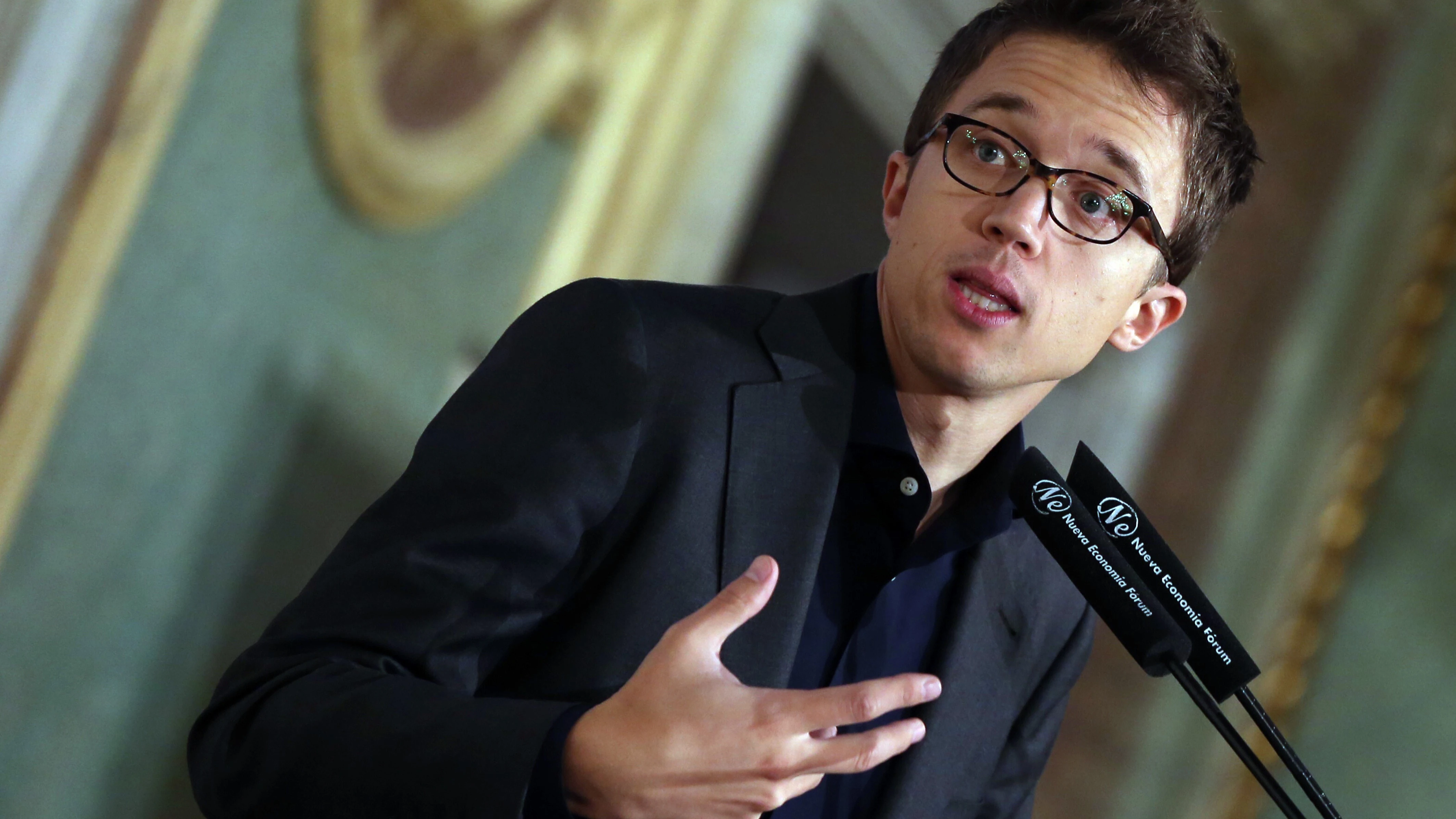 Errej&oacute;n en la organizaci&oacute;n Nueva Econom&iacute;a F&oacute;rum
