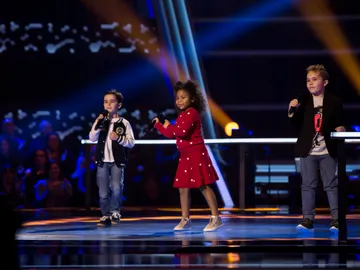 Yolaini Viñas, Abel Bernal y Daniel García cantan ‘El mejor momento’ en las Batallas de ‘La Voz Kids’ Yolaini Viñas, Abel Bernal y Daniel García cantan ‘El mejor momento’ en las Batallas de ‘La Voz Kids’